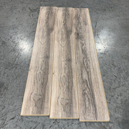 Oh My! Laminate Flooring - Bear - 12mm