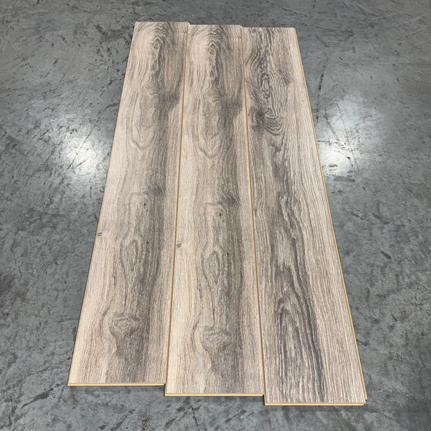 Oh My! Laminate Flooring - Bear - 12mm