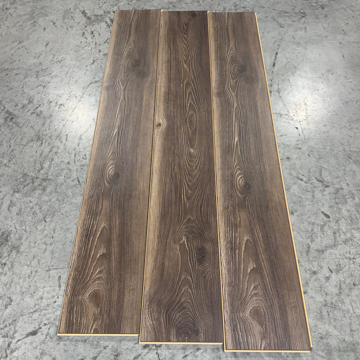 Oh My! Laminate Flooring - Timberwolf - 12mm