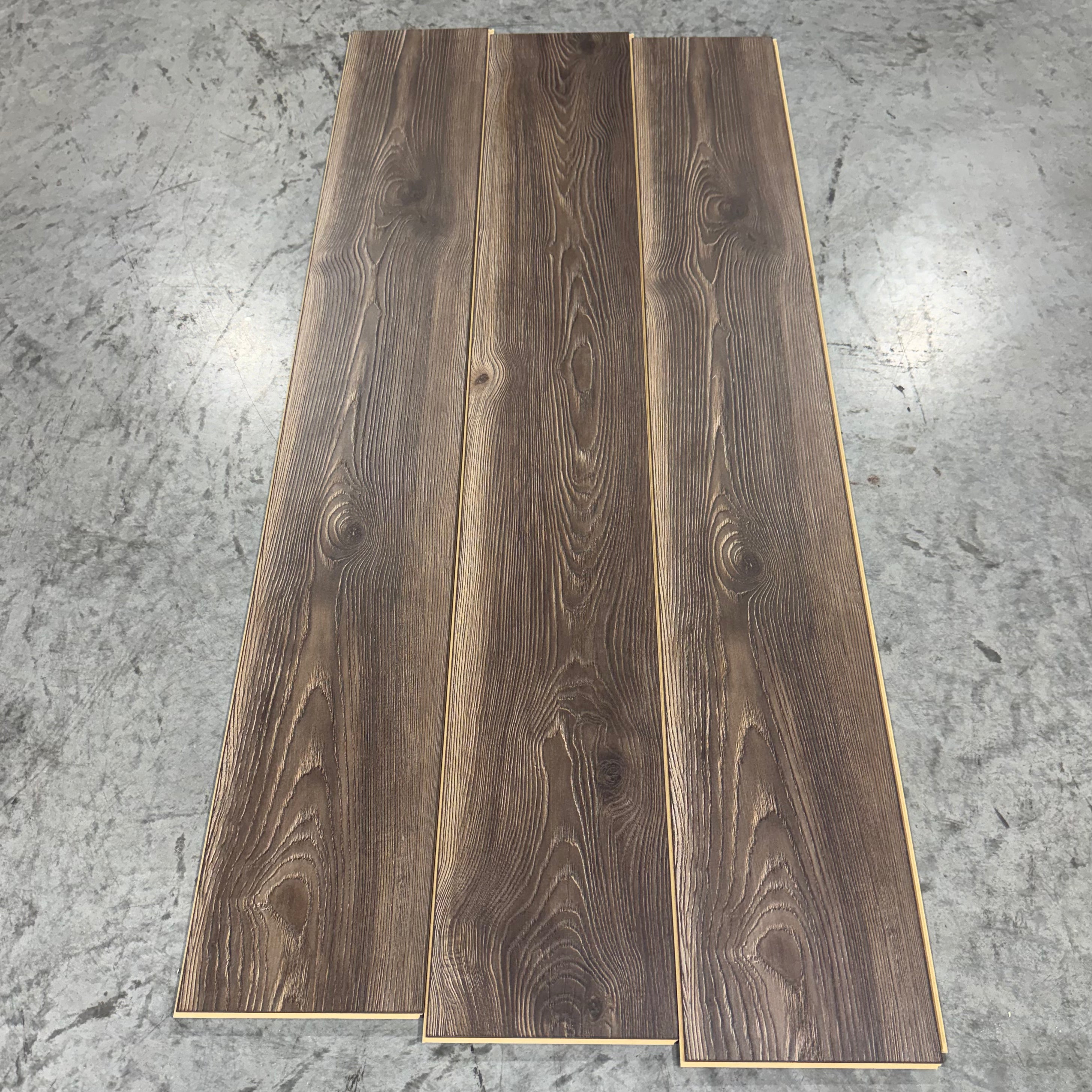 Oh My! Laminate Flooring - Timberwolf - 12mm