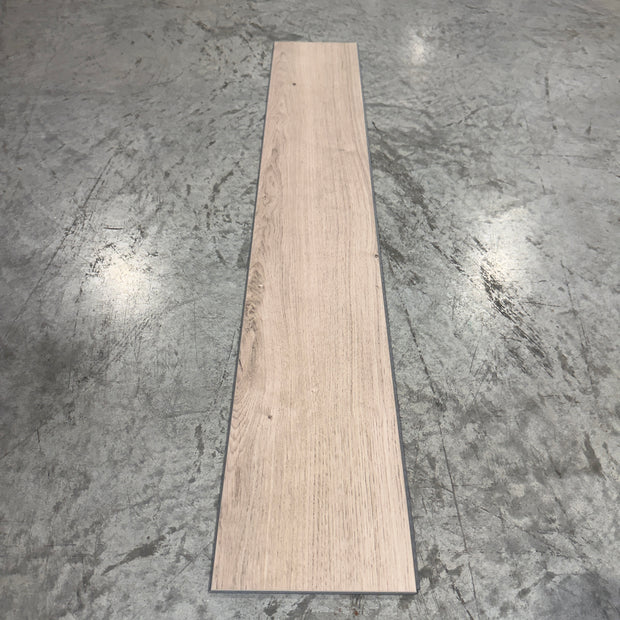 Mohawk LVP Flooring 941 - 5MM - Single plank showing full length and width