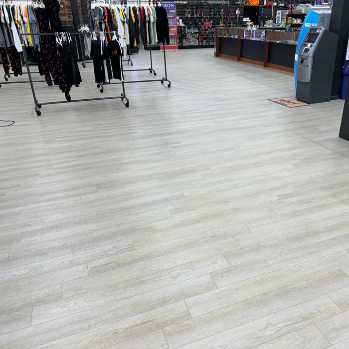 Real Floorstock customer flooring install
