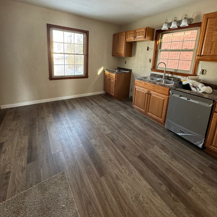 Real Floorstock customer flooring install